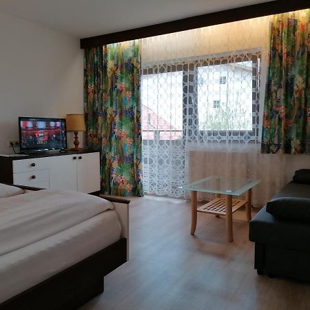Hotel Garni Bernhard Am See Walchsee Esterno foto