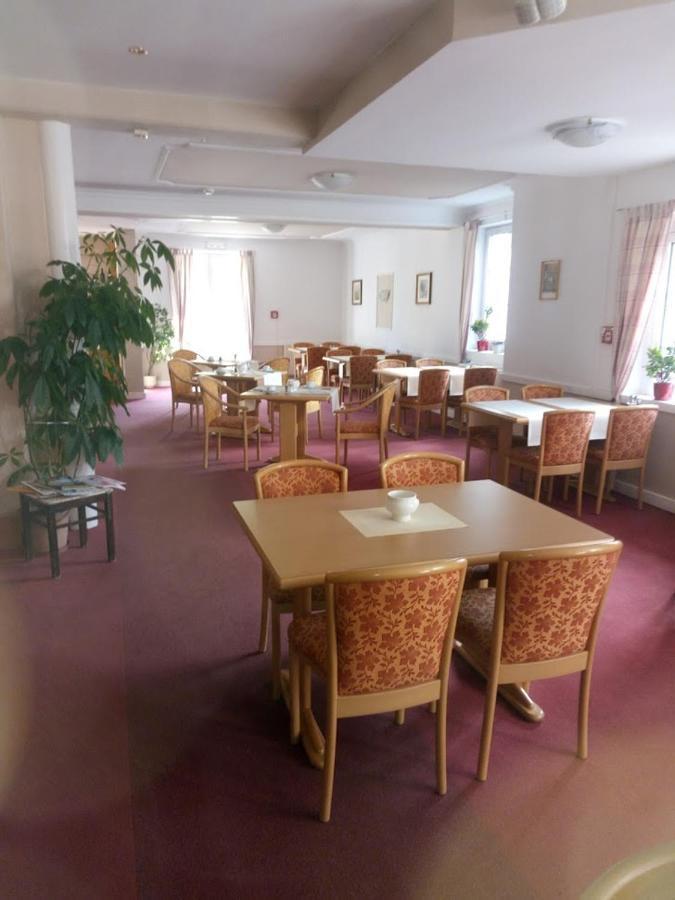 Hotel Garni Bernhard Am See Walchsee Esterno foto